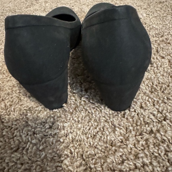 CROCS Black Flats Comfortable Slip-On Loafers - Picture 3 of 4